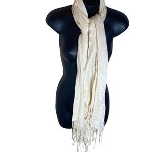 J Francis 100% viscose white knit fringed large scarf